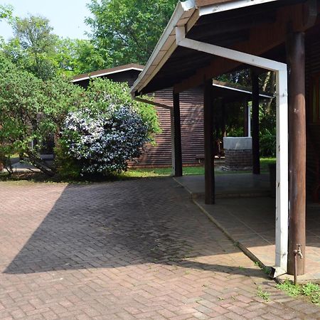 Log Cabin & Settlers Village Graskop Exterior photo